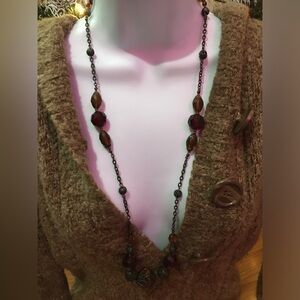 Elegant Beaded Necklace with Red and Brown Accents